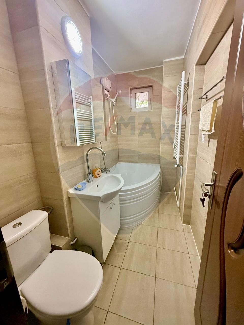 3 room Apartment for rent, Pajura area