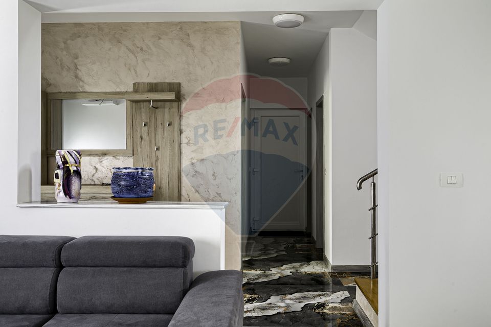 Casă de închiriat în cartierul Athena, zona 6 Vânători