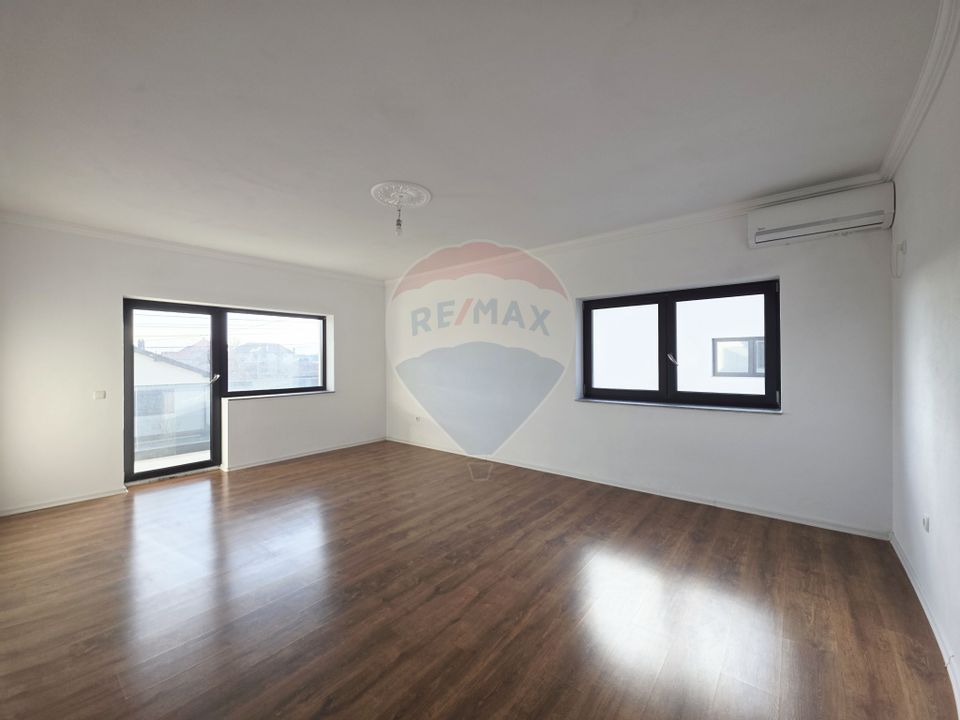 2 room Apartment for sale, Central area