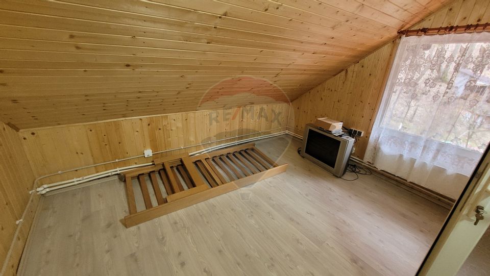Casă / Vilă cu 4 camere de vânzare