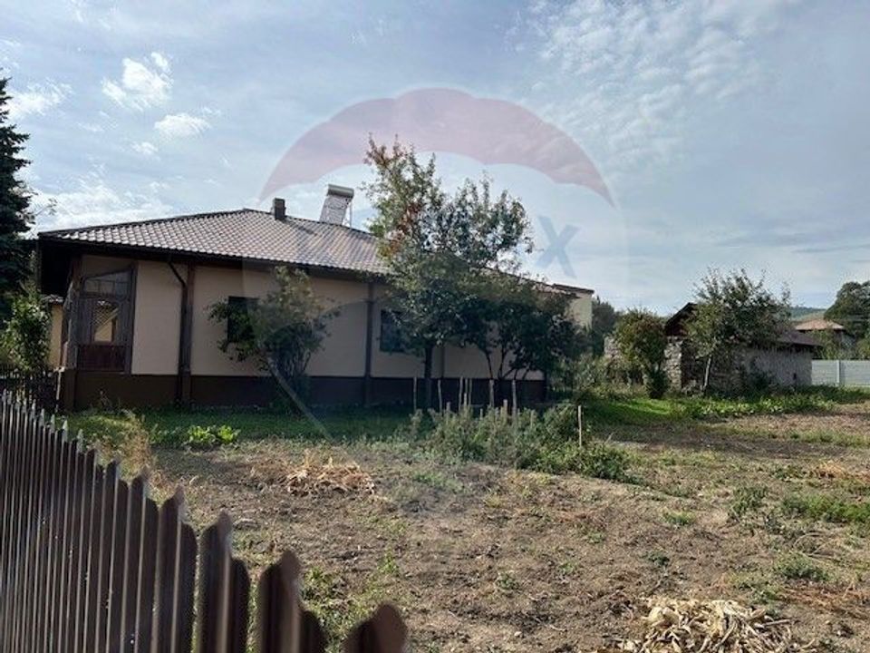 Casă la munte Cheia | Măneciu | teren 1800 mp