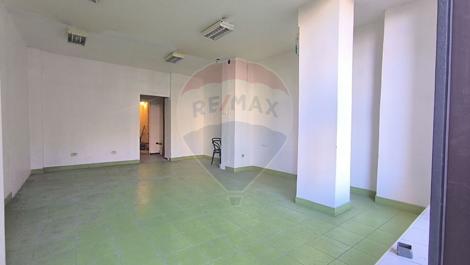 50sq.m Commercial Space for rent, Marasti area