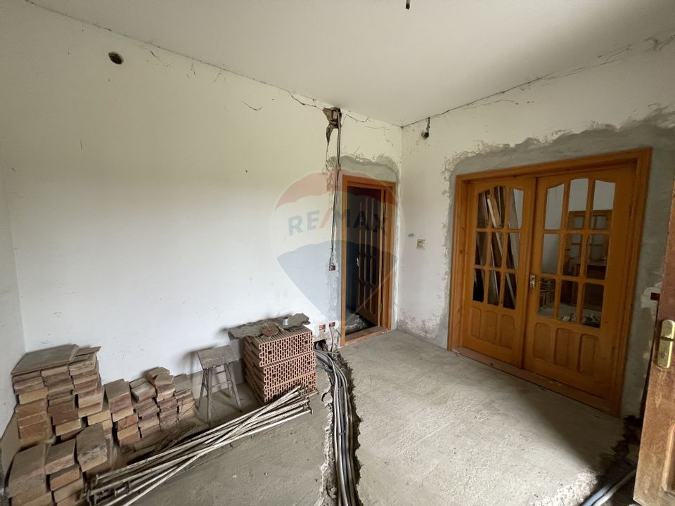 4 room House / Villa for sale