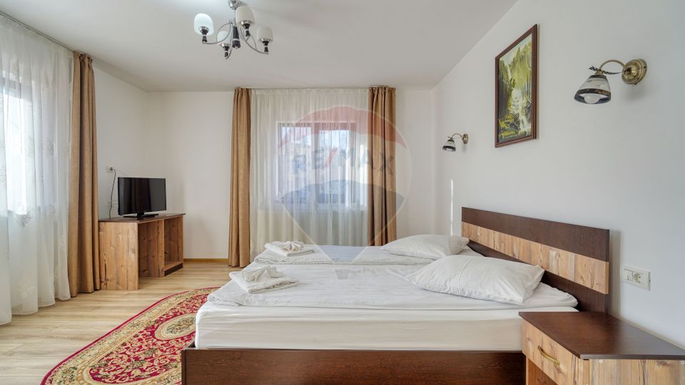 15 room Hotel / Pension for rent