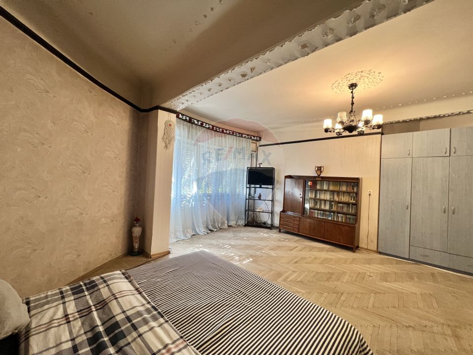 4 room Apartment for sale, Bucur Obor area