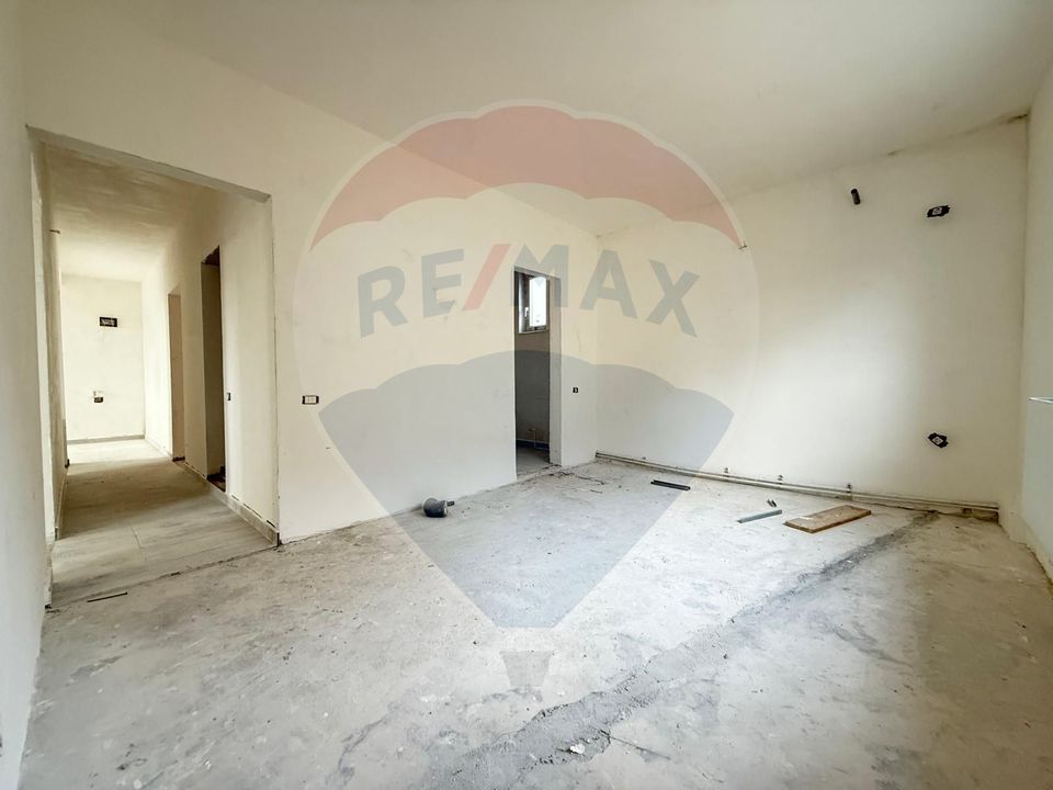 Vila P + 1 de vanzare in Eforie Nord teren proprietate 300 mp