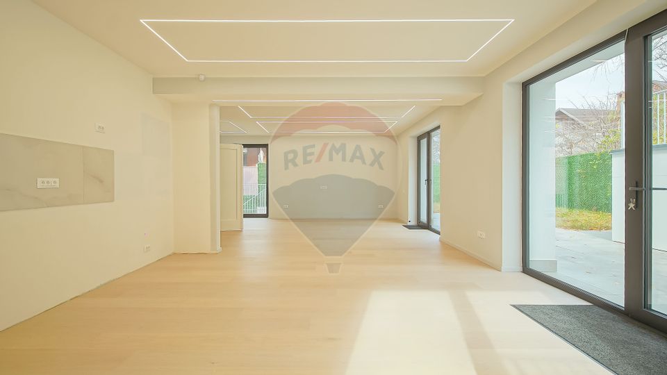 Armonie între tradiție și modernitate – Vilă contemporană în Brasov