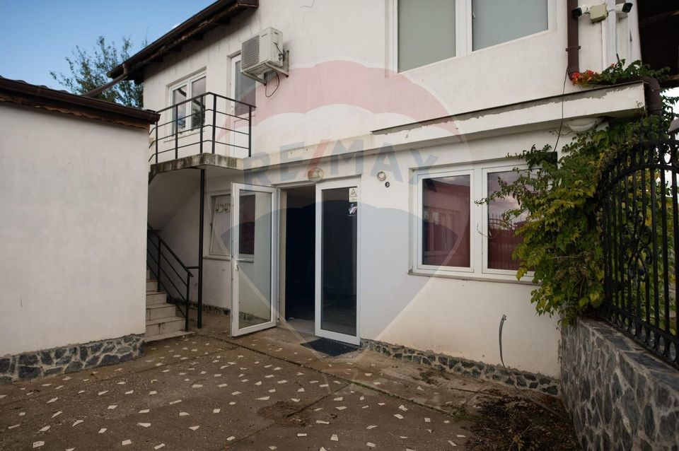 5 room House / Villa for sale