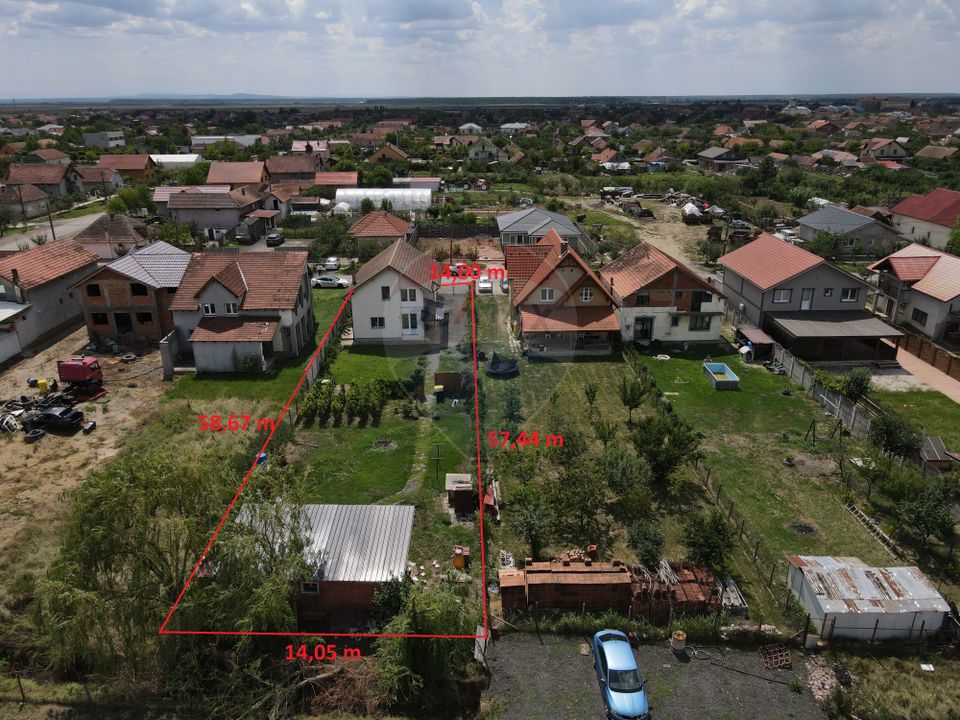 "House / Villa for sale located in Recaș, 195 sqm (built area)"