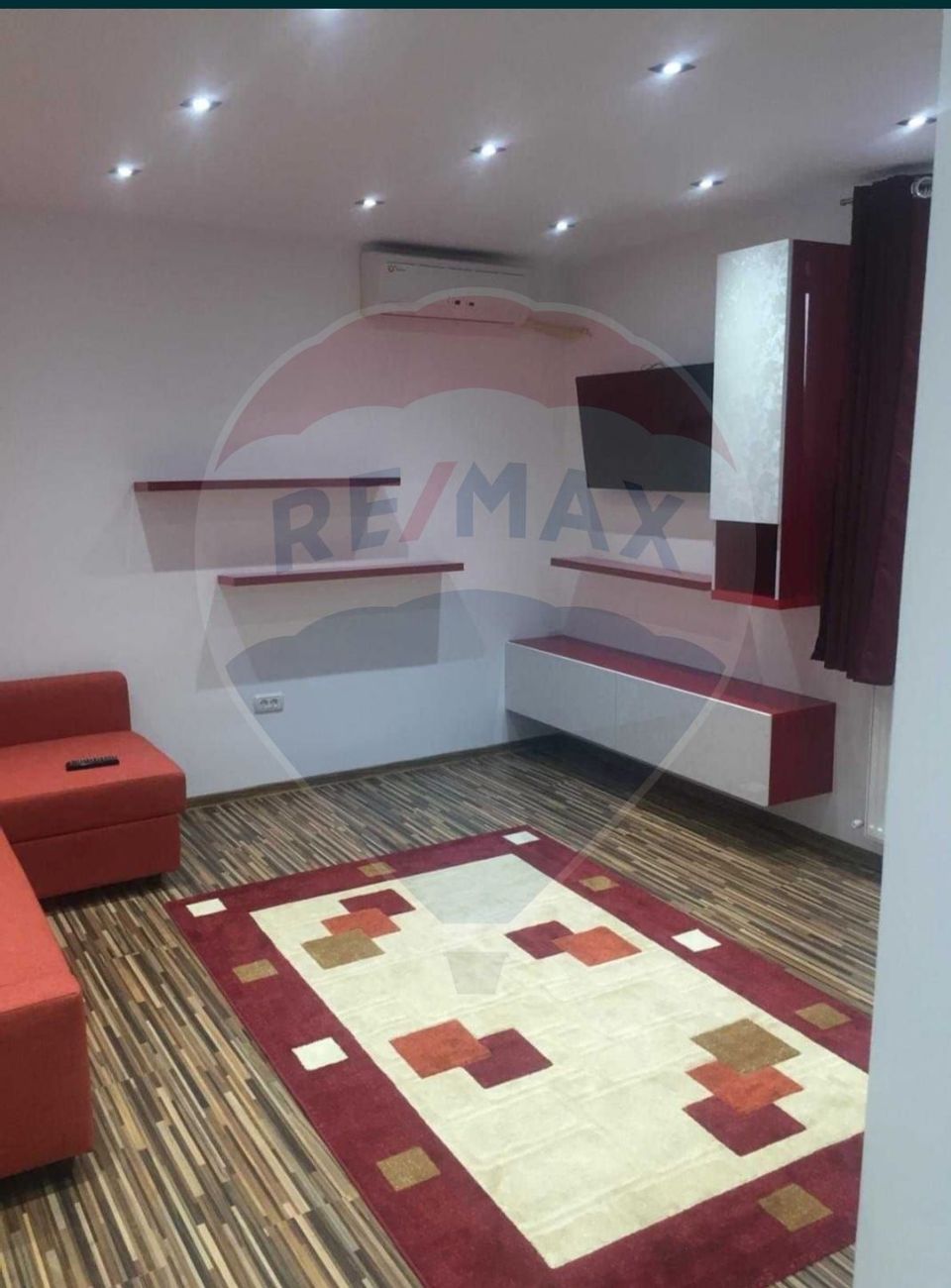 Casă / Vilă cu 7 apartamente de închiriat în zona Tomis II