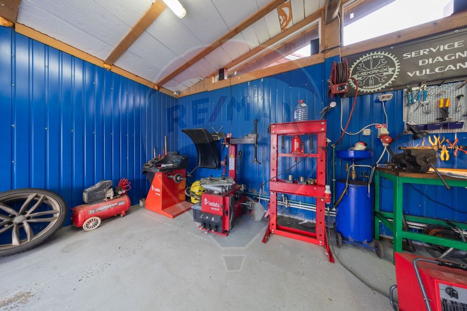 73sq.m Commercial Space for rent