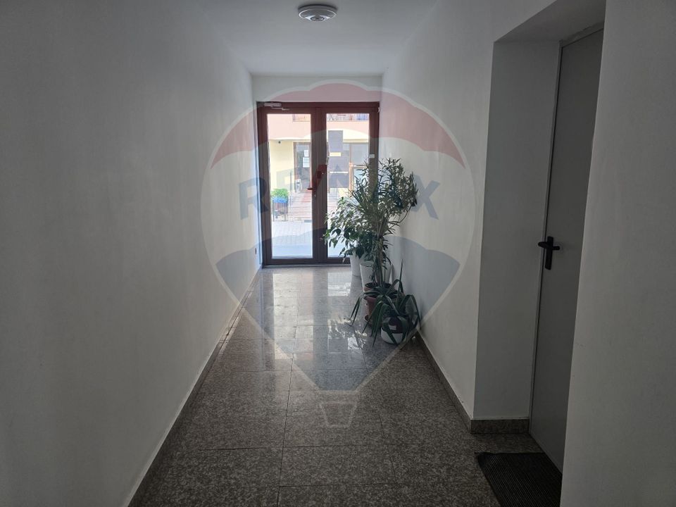 DE VANZARE Apartament cu 3 camere CLUB LAC SNAGOV
