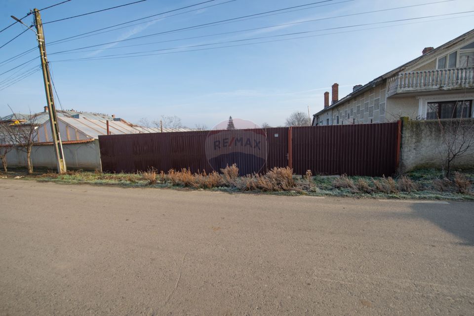 Teren intravilan de vanzare 980mp, deschidere 13,4, Varasti,  Giurgiu