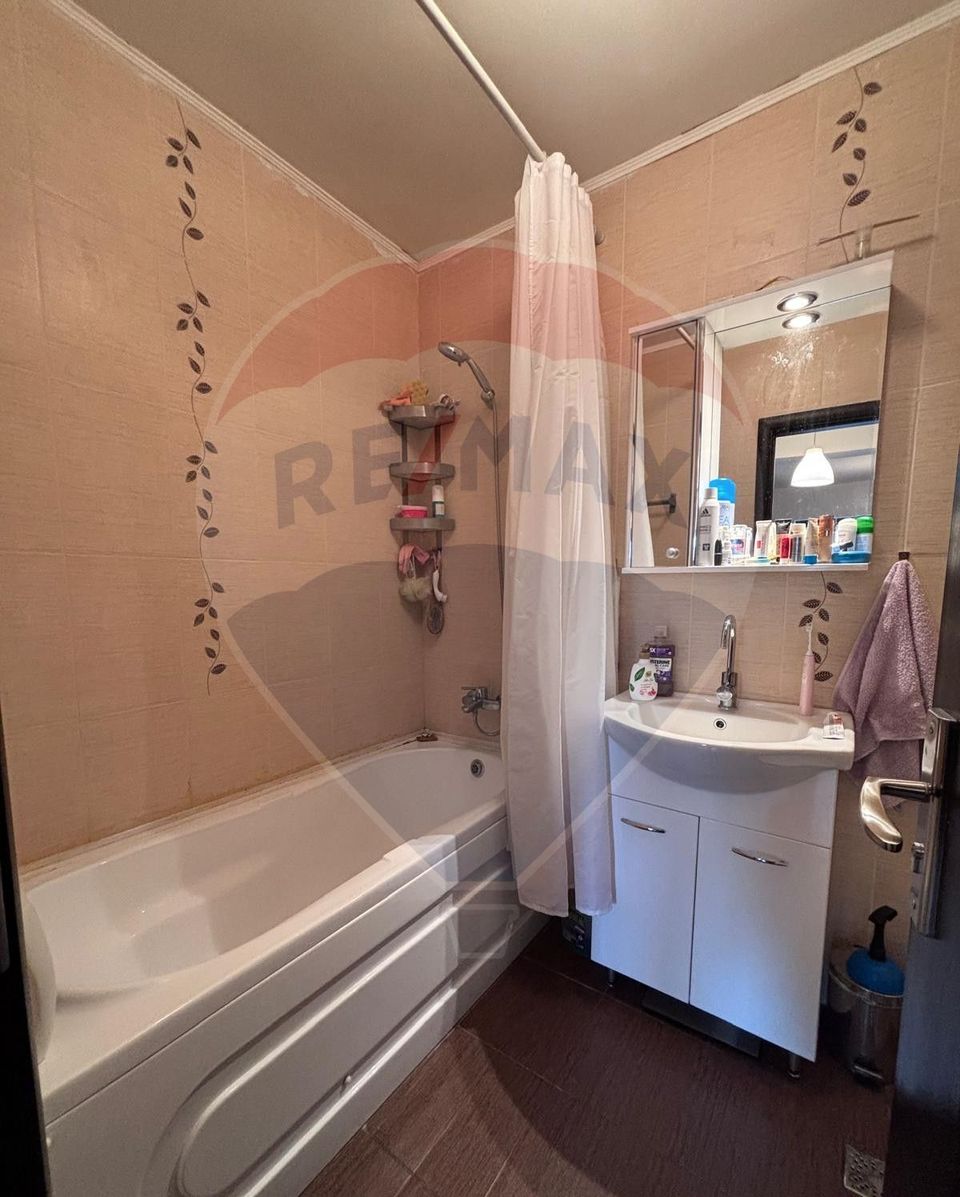 Apartament cu 2 camere de vânzare în zona Central