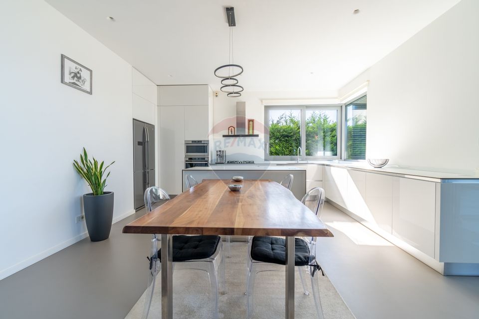 Casa de lux de vanzare