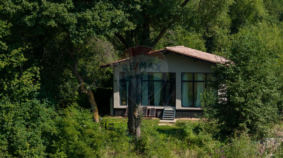 De vânzare –Pensiunea Casa Margo + Casă de Vacanță în Cheile Râșnoavei