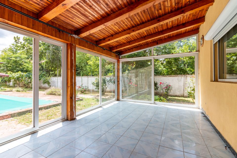 Snagov Villa for Sale | Pool, Orchard, 8 Rooms | 3077 sqm land