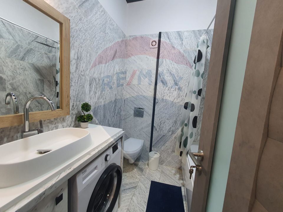 Vanzare Apartament cu 3 camere lux cu vedere la lac în zona Tomis Nord