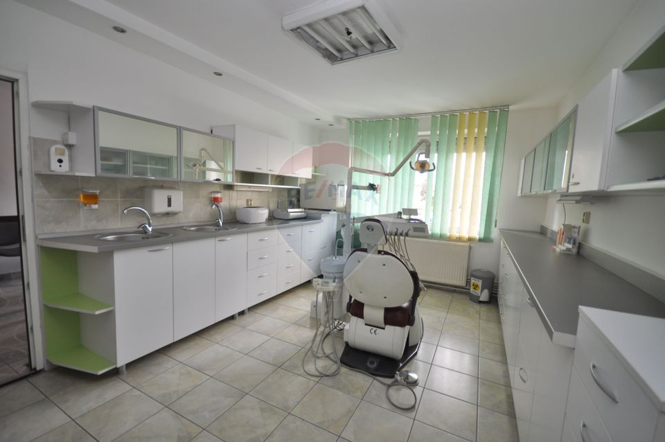 Apartament 4 camere, zona Tractorul