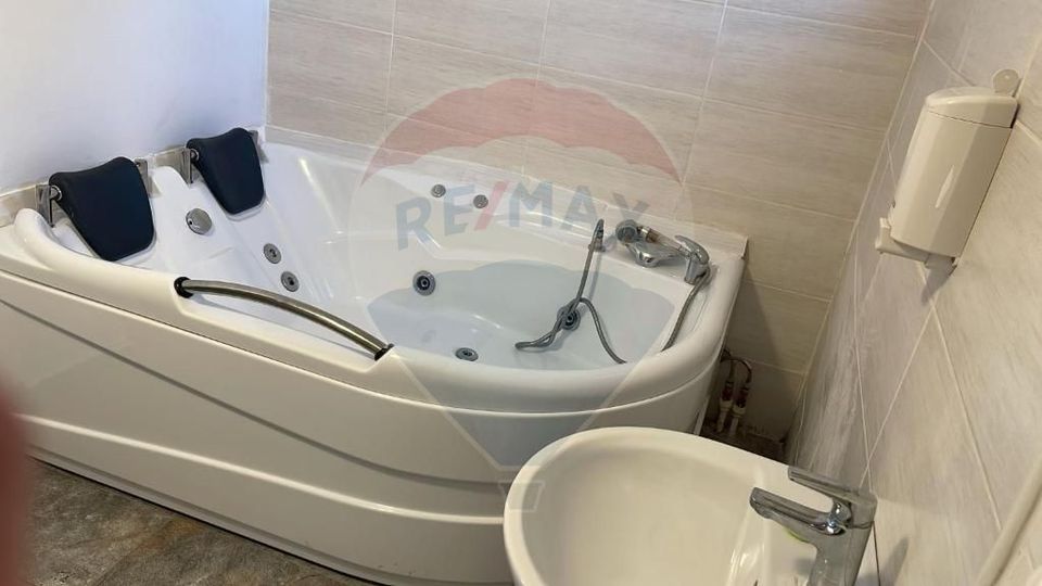 Hotel 29 camere de vânzare în zona P-ta Unirii