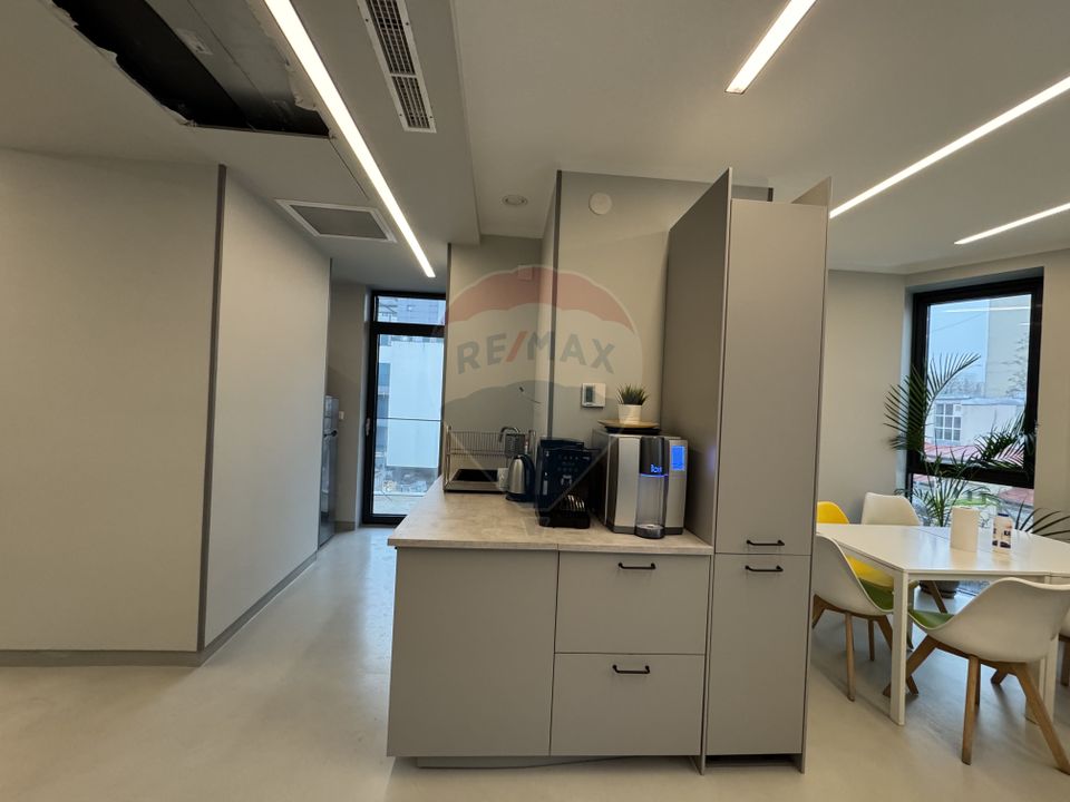 Opportunity - Premium office space in Decebal Area Mixed Building