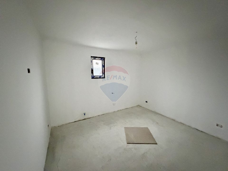 4 room House / Villa for sale