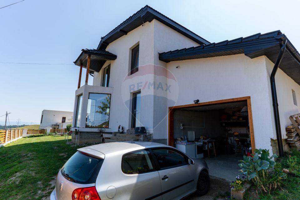 4 room House / Villa for sale, Vulcan area