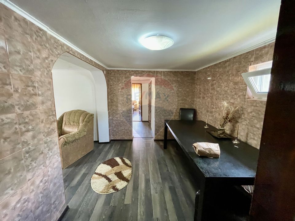 6 room House / Villa for sale