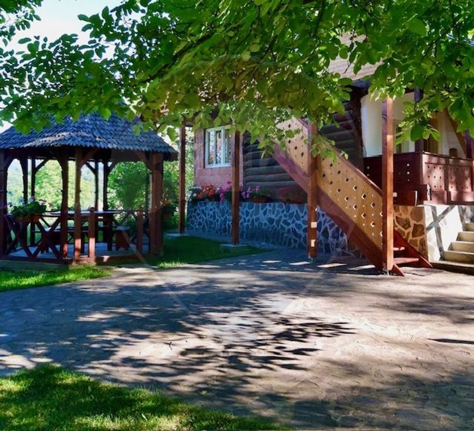 6 room House / Villa for sale