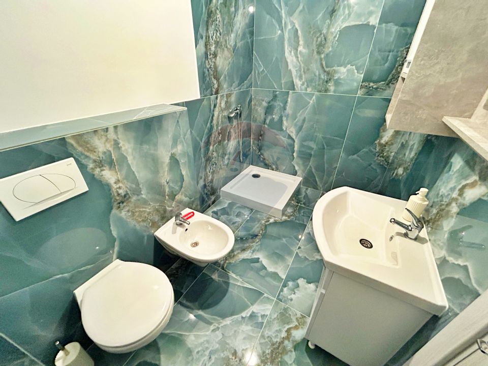 Apartament cu 3 camere de închiriat în cartierul Grădiște/Arad