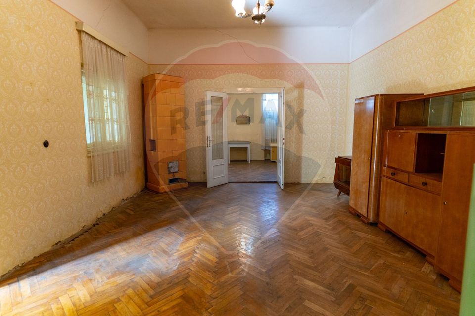 4 room House / Villa for sale, Central area