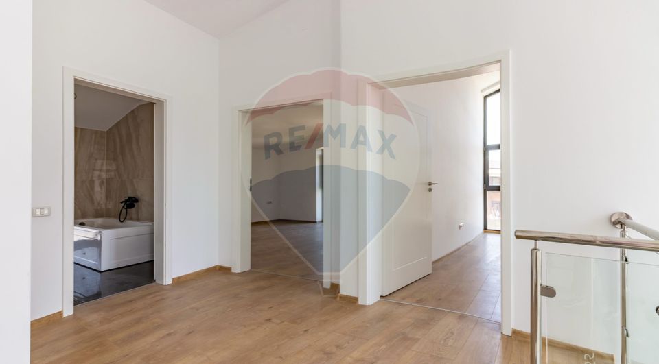 Casă / Vilă de vanzare in Mogosoaia, adiacent Martha Bibescu