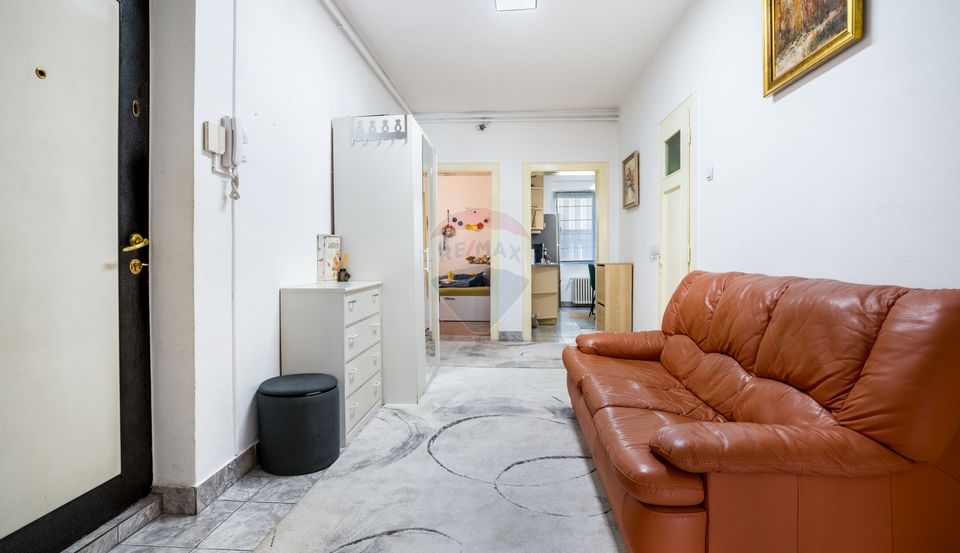 De vanzare apartament 4 camere in Grigorescu, imobil mic 3 apartamente