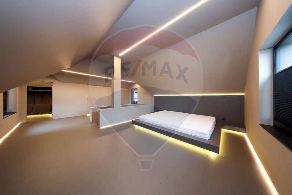 Casă modernă cu arhitectură minimalistă și confort inteligent Brasov