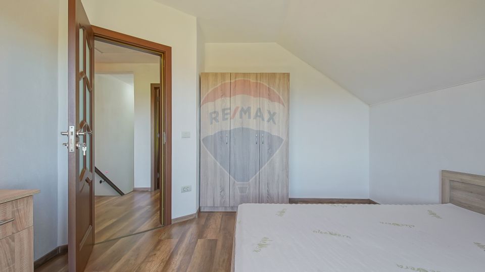 5 room House / Villa for sale