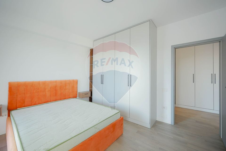 Apartament de închiriat cu 2 camere și parcare, ultracentral, Oradea