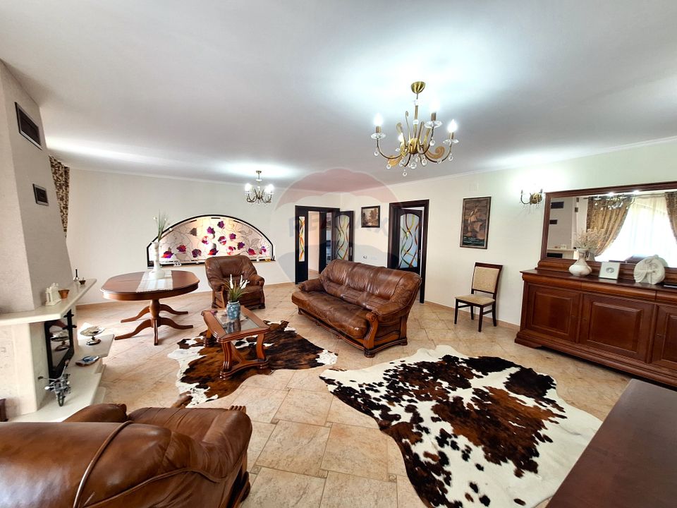 4 room House / Villa for sale