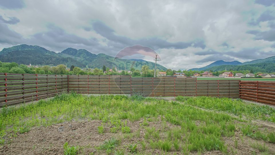 Casa noua la intrare in Sacele