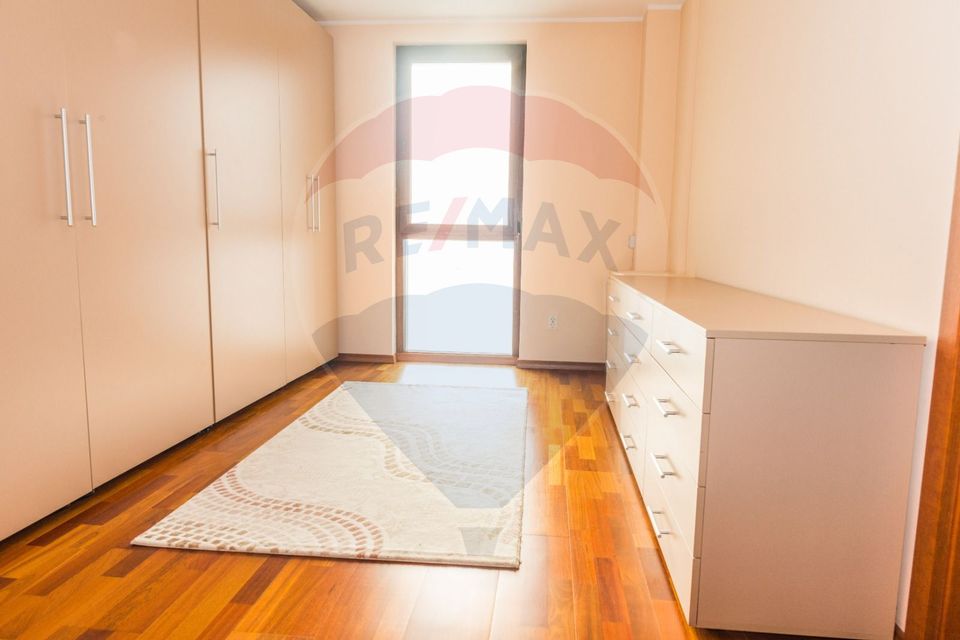 Vila in stil  mediterenean, lux,  în statiunea balneoclimaterica Covasna