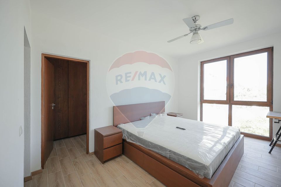 4 room House / Villa for sale, Podgoria area