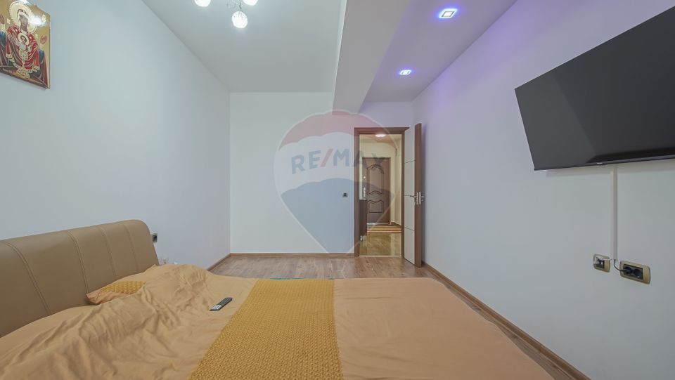 3 room Apartment for sale, Tractorul area