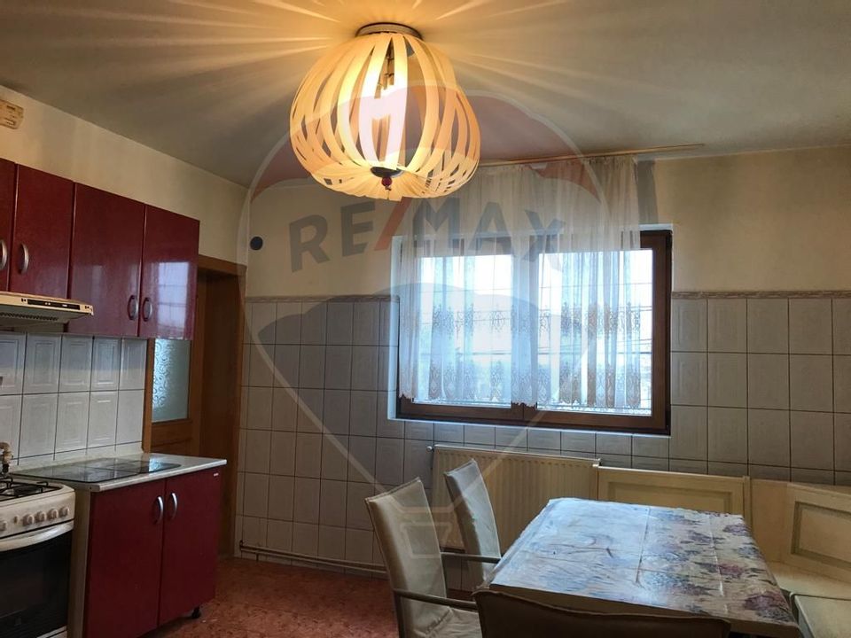 5 room House / Villa for rent, Parneava area