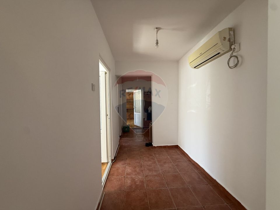 Apartament cu 3 camere de inchiriat zona Tomis Nord Campus Constanta