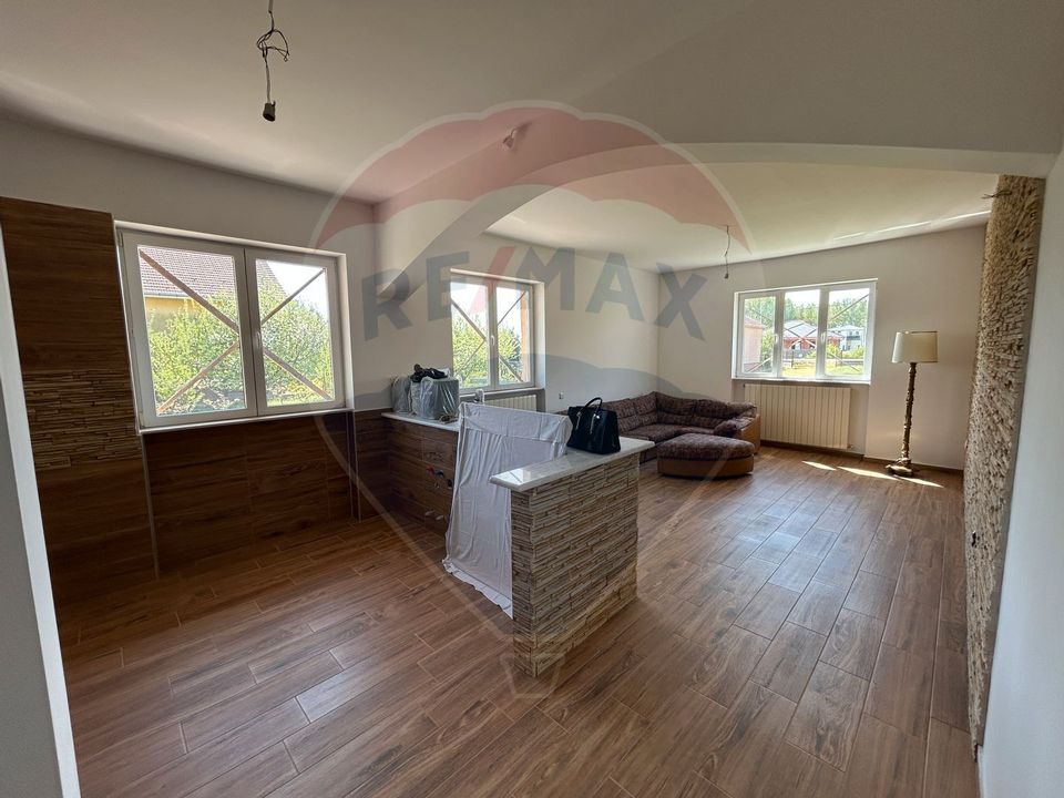 5 room House / Villa for sale