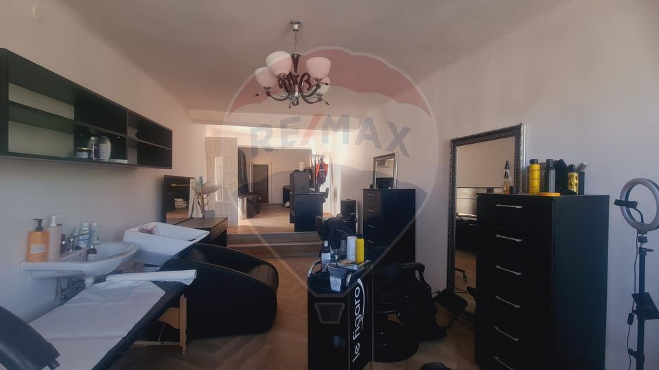 Se inchiriaza spatiu comercial in centru Medias