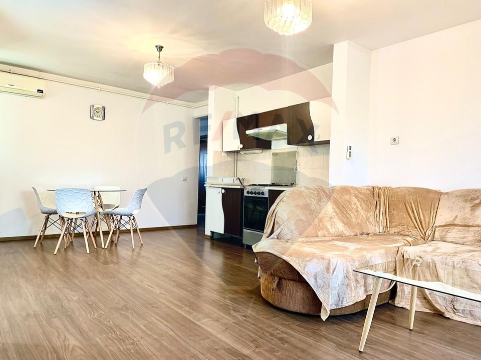 Apartament în zona Centrala, et.1, curte privata.