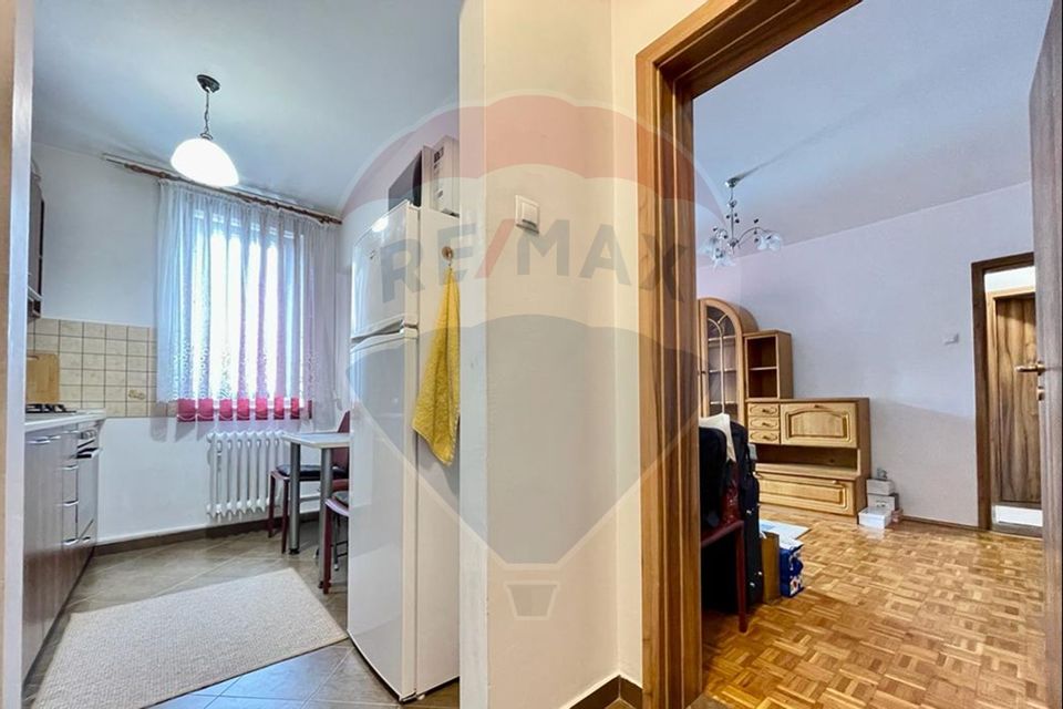 Apartament 2 camere, Piata Hermes