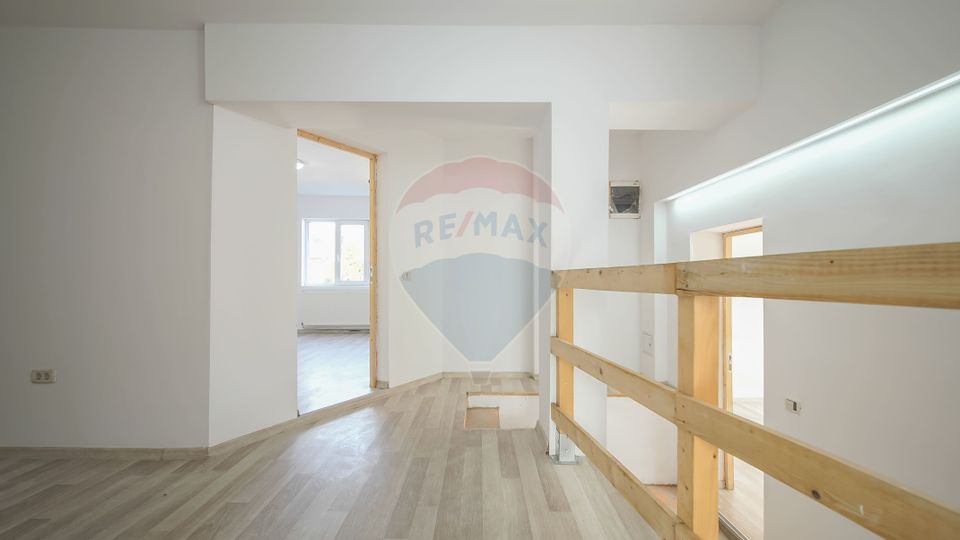 Versatile property in Brasov – Ideal for home or business!