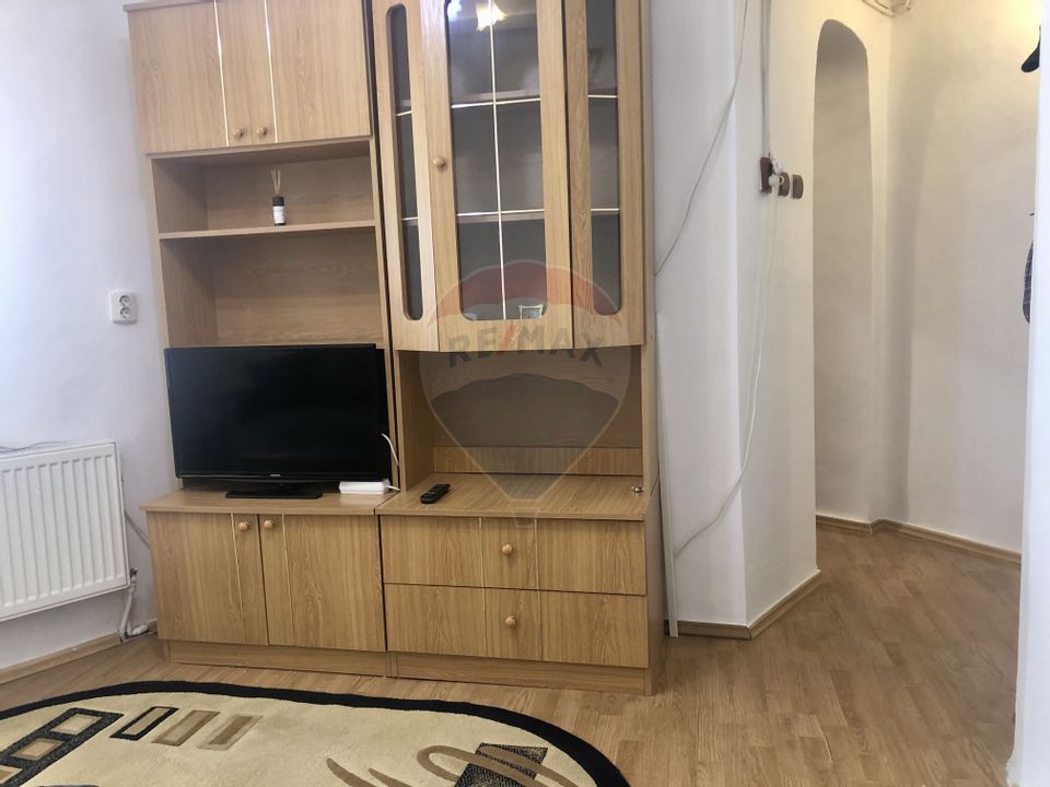 3 room Apartment for rent, P-ta Universitatii area