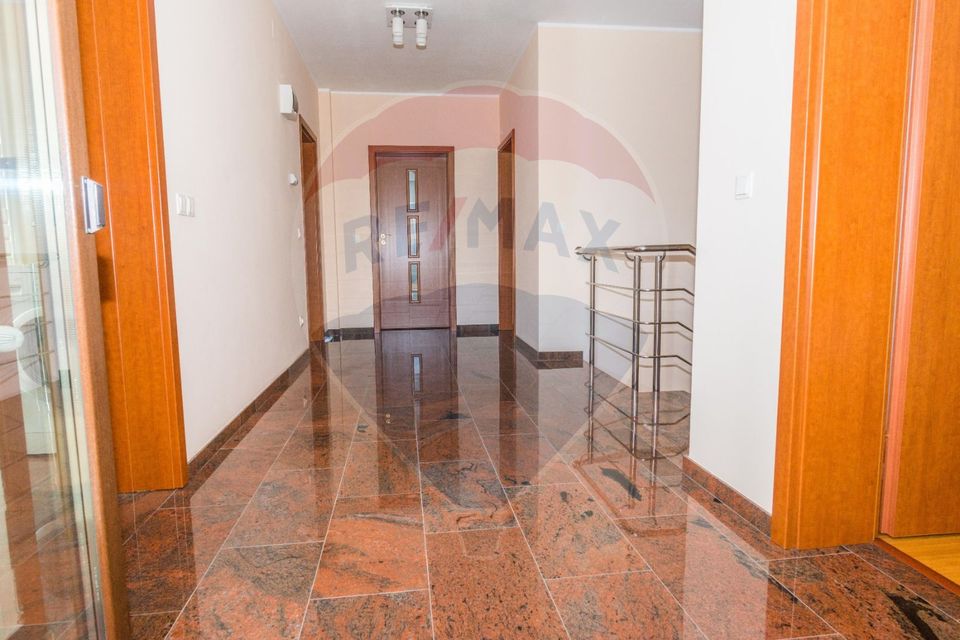 Vila in stil  mediteranean, lux,  statiunea balneoclimaterica Covasna